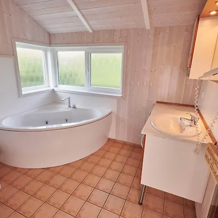 4 Star In Friedrichkoog Friedrichskoog-Spitze